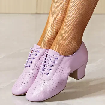 Новая обувь для латиноамериканских танцев, обувь из мягкой кожи, женская современная обувь, корректирующая форму, разноцветные кроссовки, квадратная обувь для бальных танцев